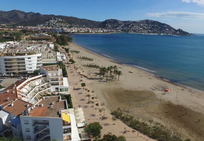 Apartamento en Rosas / Roses - 122 Oasis D4 InmoSantos 2 Rooms Appartement Roses Apartamento en Rosas / Roses - 122 Oasis D4 InmoSantos 2 Rooms Appartement Roses