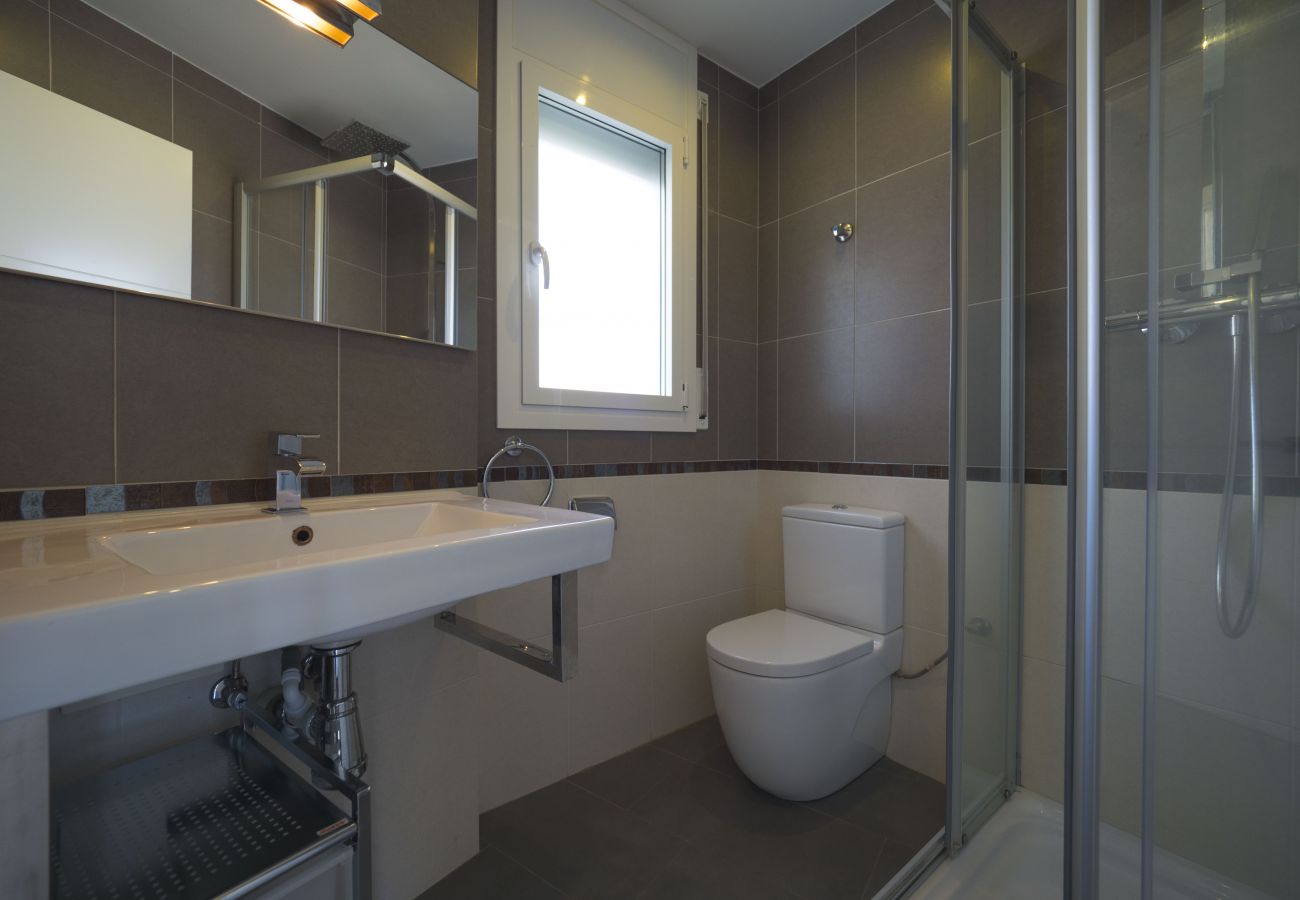 Apartament en Rosas / Roses - 131 Oasis B8 InmoSantos 2 Rooms Appartement Roses Apartament en Rosas / Roses - 131 Oasis B8 InmoSantos 2 Rooms Appartement Roses