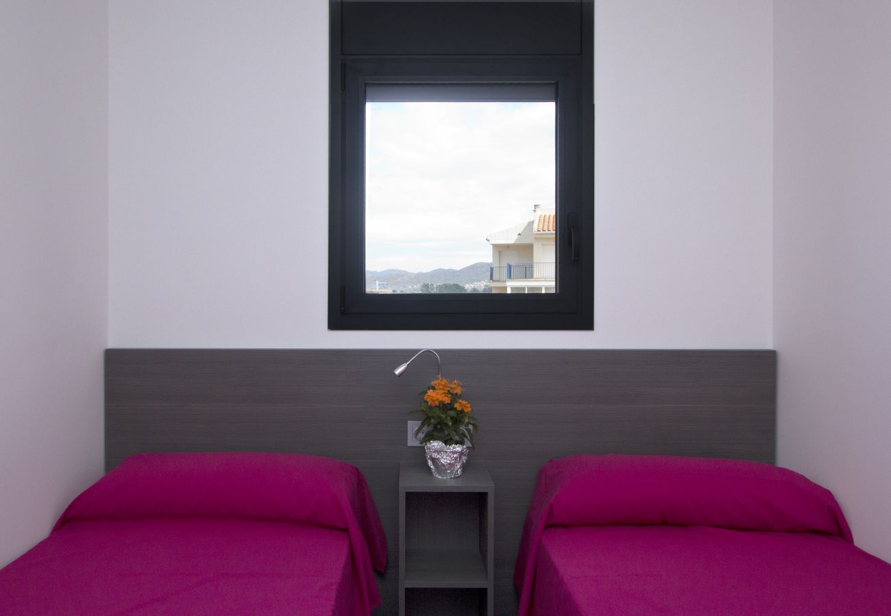Apartament en Rosas / Roses - 302 Nuria B2 InmoSantos 2 Rooms Appartement Roses Apartament en Rosas / Roses - 302 Nuria B2 InmoSantos 2 Rooms Appartement Roses