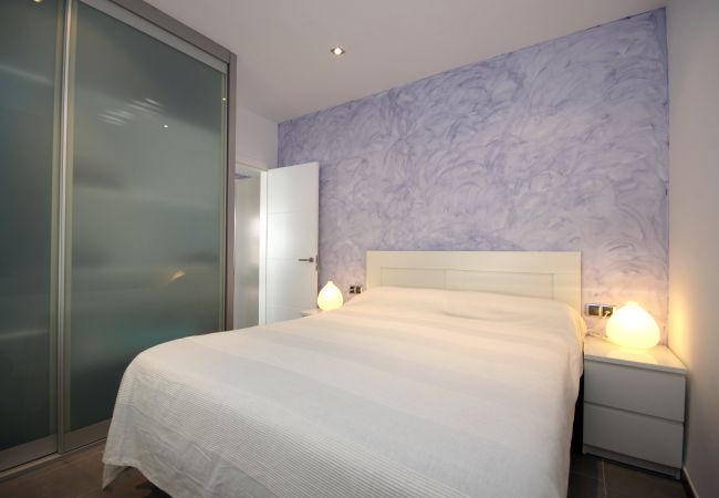 Ferienwohnung in Rosas / Roses - 132 Oasis B7 InmoSantos 2 Rooms Appartement Roses Ferienwohnung in Rosas / Roses - 132 Oasis B7 InmoSantos 2 Rooms Appartement Roses