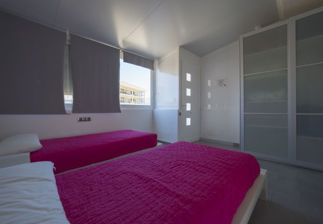 Ferienwohnung in Rosas / Roses - 132 Oasis B7 InmoSantos 2 Rooms Appartement Roses Ferienwohnung in Rosas / Roses - 132 Oasis B7 InmoSantos 2 Rooms Appartement Roses