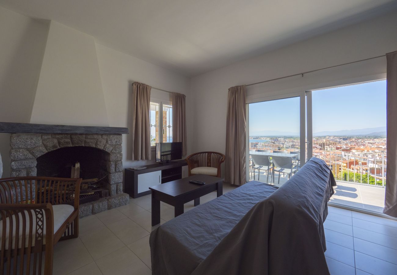 Chalet in Rosas / Roses - 402 CTordera InmoSantos 4 Rooms House Roses Chalet in Rosas / Roses - 402 CTordera InmoSantos 4 Rooms House Roses