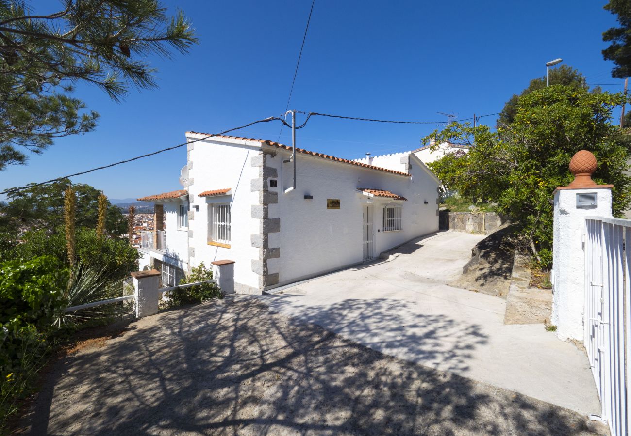 Chalet in Rosas / Roses - 402 CTordera InmoSantos 4 Rooms House Roses Chalet in Rosas / Roses - 402 CTordera InmoSantos 4 Rooms House Roses