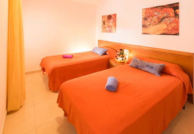 Апартаменты на Росас / Rosas - 240 DanielBB InmoSantos 2 Rooms Appartement Roses Апартаменты на Росас / Rosas - 240 DanielBB InmoSantos 2 Rooms Appartement Roses