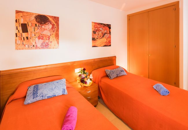 Апартаменты на Росас / Rosas - 240 DanielBB InmoSantos 2 Rooms Appartement Roses Апартаменты на Росас / Rosas - 240 DanielBB InmoSantos 2 Rooms Appartement Roses