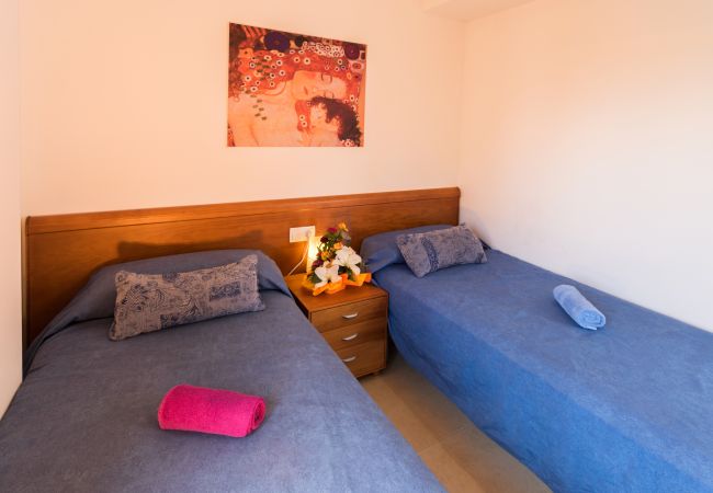 Апартаменты на Росас / Rosas - 240 DanielBB InmoSantos 2 Rooms Appartement Roses Апартаменты на Росас / Rosas - 240 DanielBB InmoSantos 2 Rooms Appartement Roses