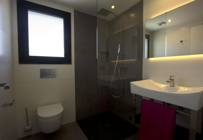 Апартаменты на Росас / Rosas - 302 Nuria B2 InmoSantos 2 Rooms Appartement Roses Апартаменты на Росас / Rosas - 302 Nuria B2 InmoSantos 2 Rooms Appartement Roses